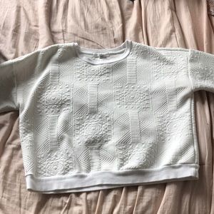 White cropped sweatshirt